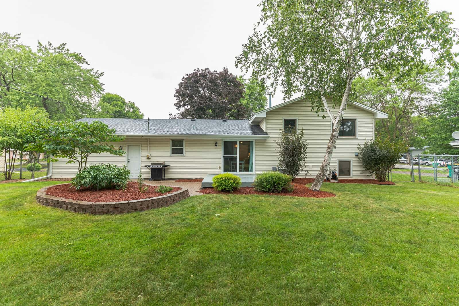 outdoor real estate photography minneapolis