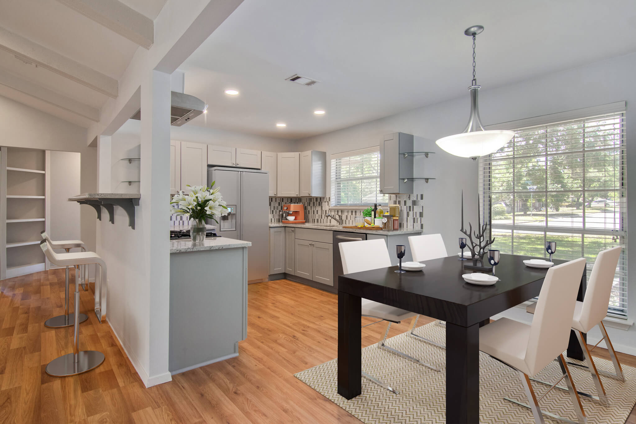 Dining & Kitchen 2