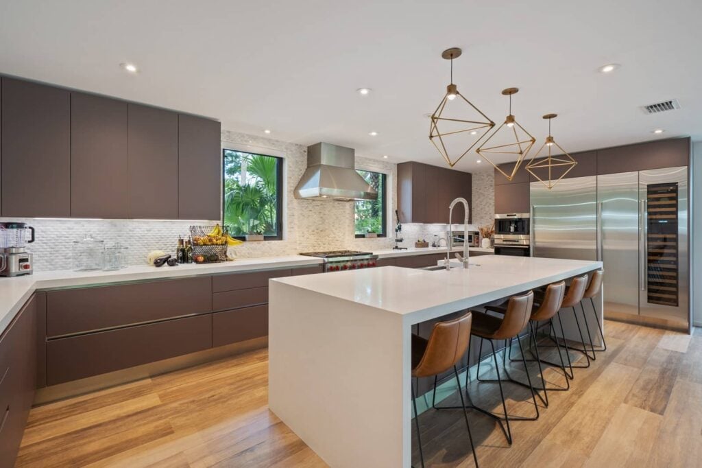 Hire a real estate photographer Miami, FL