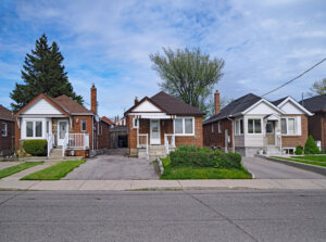 real estate photo 1950s style street